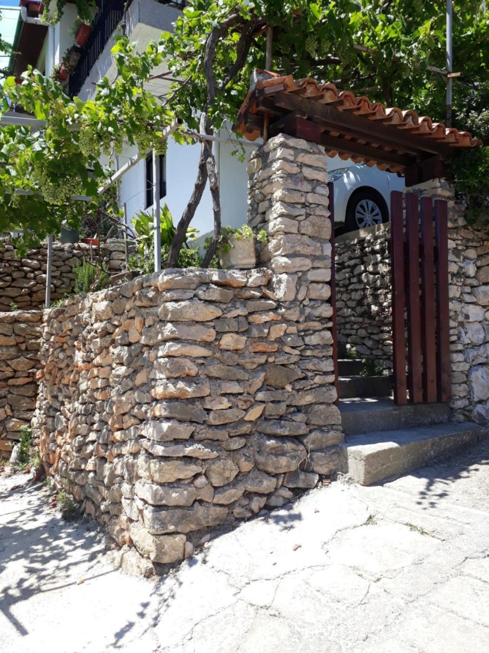 Apartman Sb Ulcinj Exterior photo